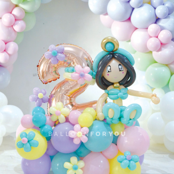 Jasmine Sitting Balloon Art Configuration