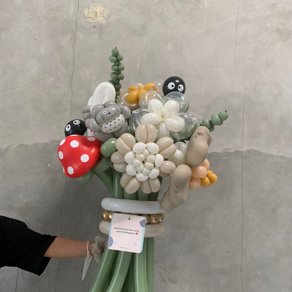 Tranclucent Bouquet - Totoro Theme