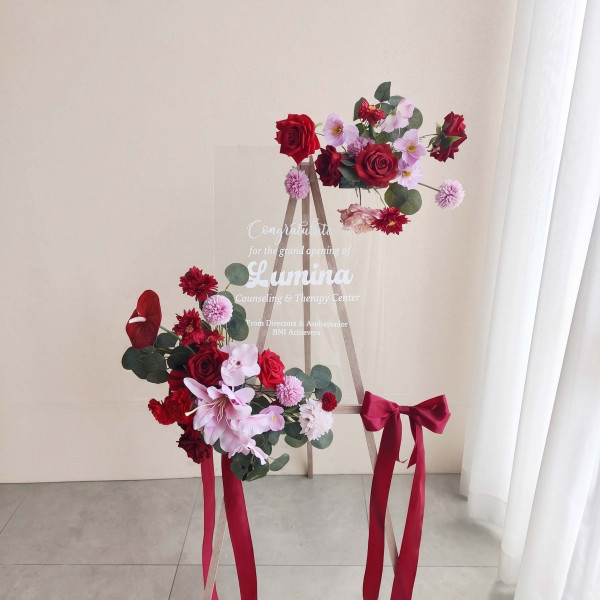 Franca Standee Flower Board