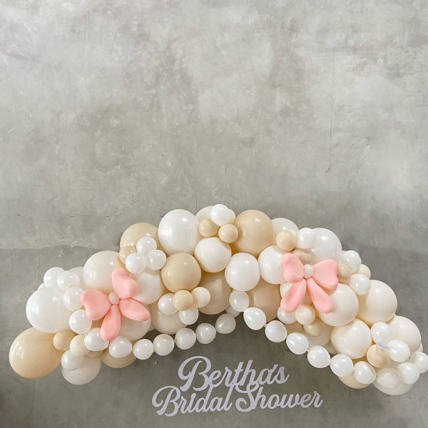 Garland 2 meter with signage & ribbon