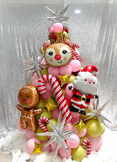 Xmas - Santa’s Sweet Wonderland