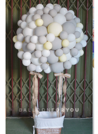 Giant Hot Air Balloon - Brown Basket