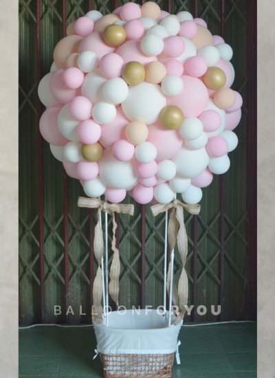 Giant Hot Air Balloon - Brown Basket