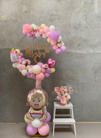 Standing Hoop - Welcome Baby