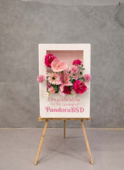 Bianca Standee Flower Board thumbnail